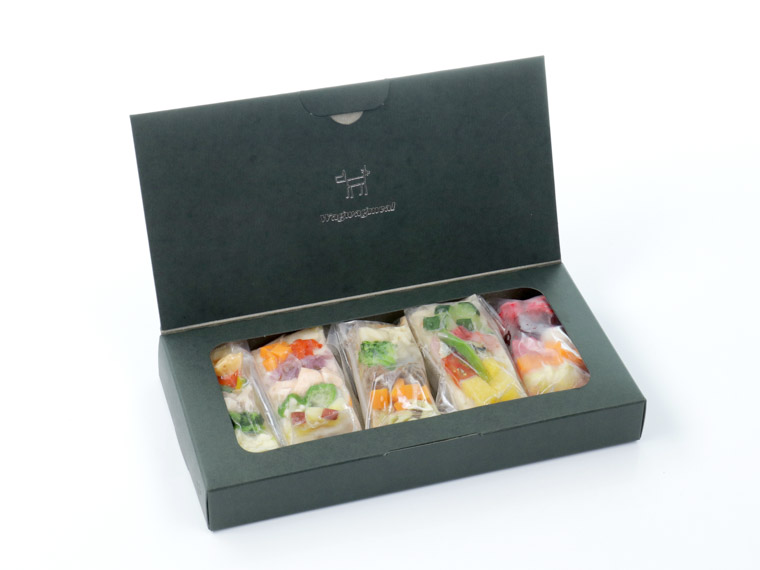 レストランシェフが手がける福島県産食材を使ったドッグフード「...